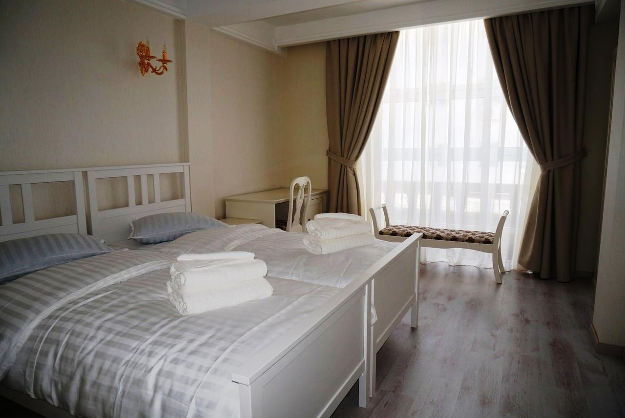 Romantic Boutique Focsani Exterior photo